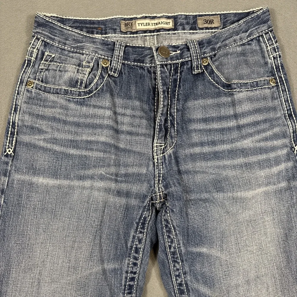 Buckle BKE Jeans Mens 30R Tyler Straight Thick Stitch Embroidery WHISKERING